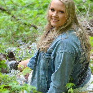 Meet your Posher, Abigail